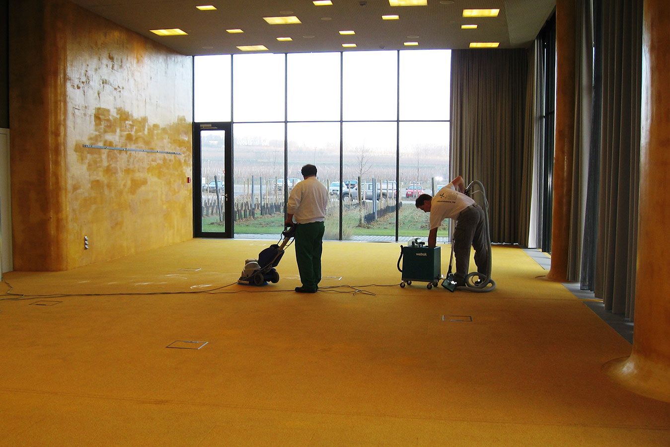 Grundreinigung Teppich- Seminarraum Loisium